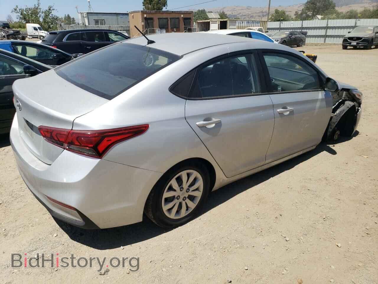 2019 HYUNDAI ACCENT - VIN: 3KPC24A32KE073565 - Фото 3