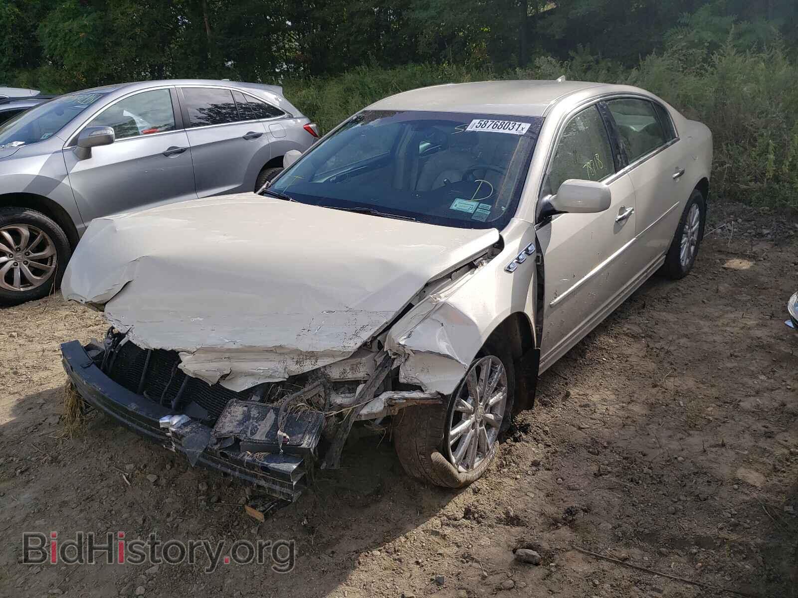 2011 BUICK LUCERNE - VIN: 1G4HC5EM4BU107448 - Фото 2