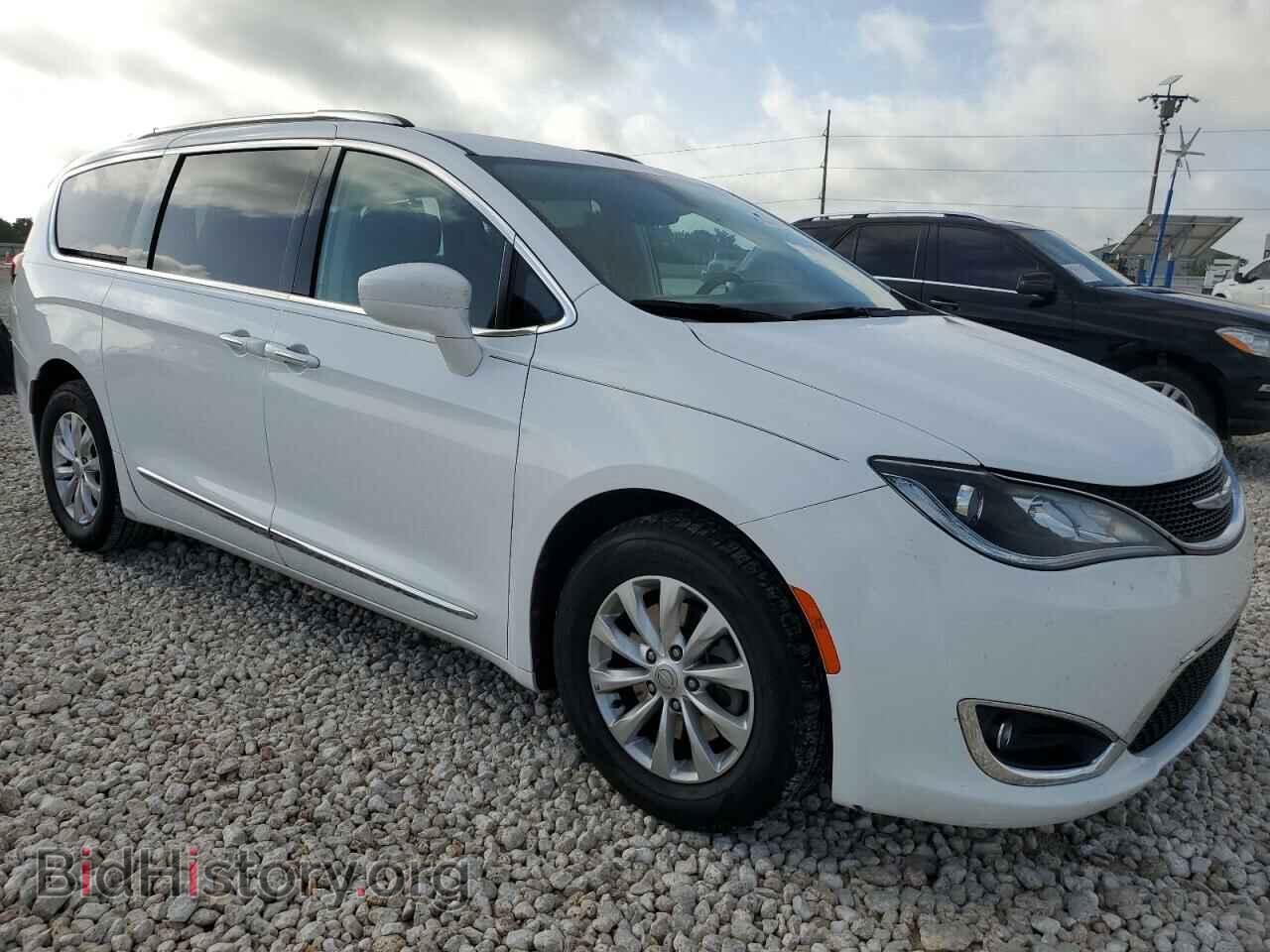 2019 CHRYSLER PACIFICA - VIN: 2C4RC1BG4KR581526 - Фото 4