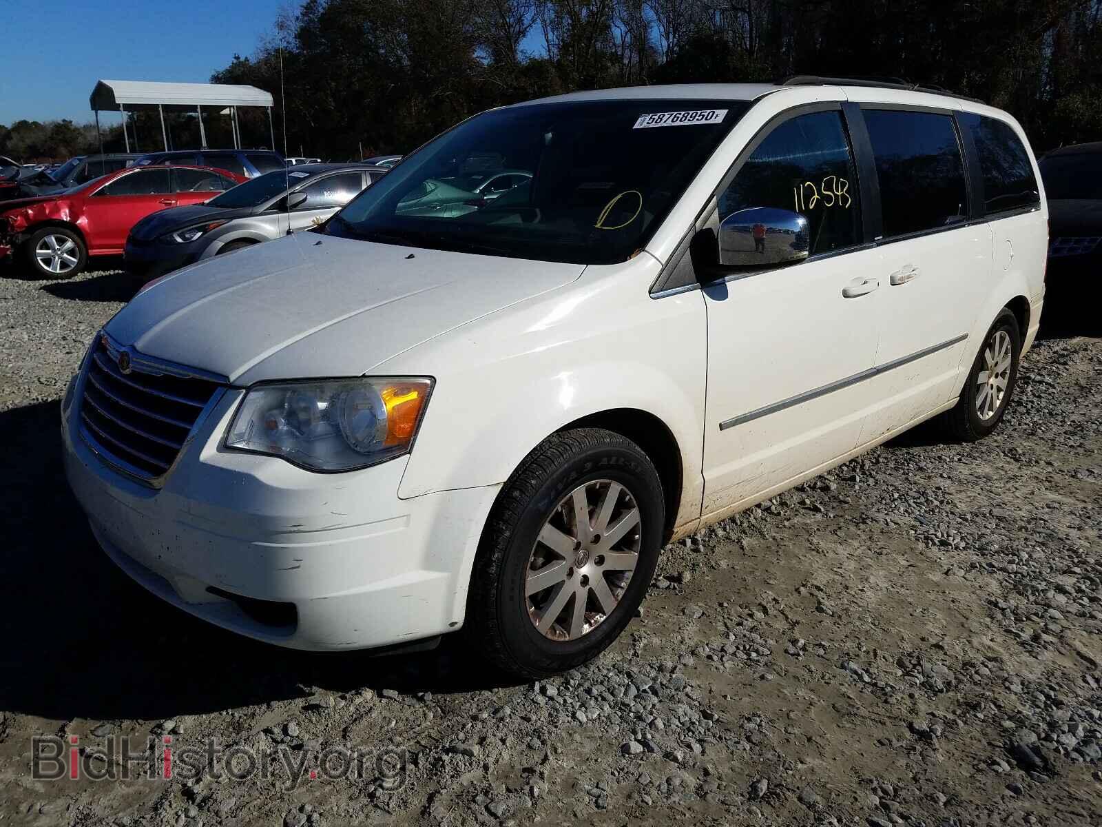 2010 CHRYSLER MINIVAN - VIN: 2A4RR5D12AR126598 - Фото 2