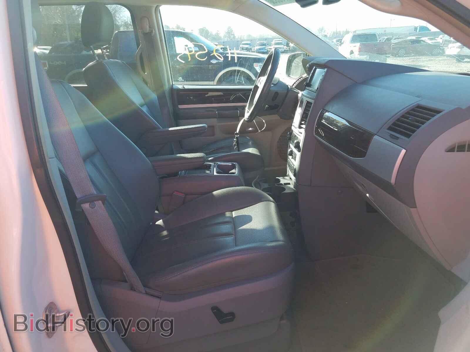 2010 CHRYSLER MINIVAN - VIN: 2A4RR5D12AR126598 - Фото 5