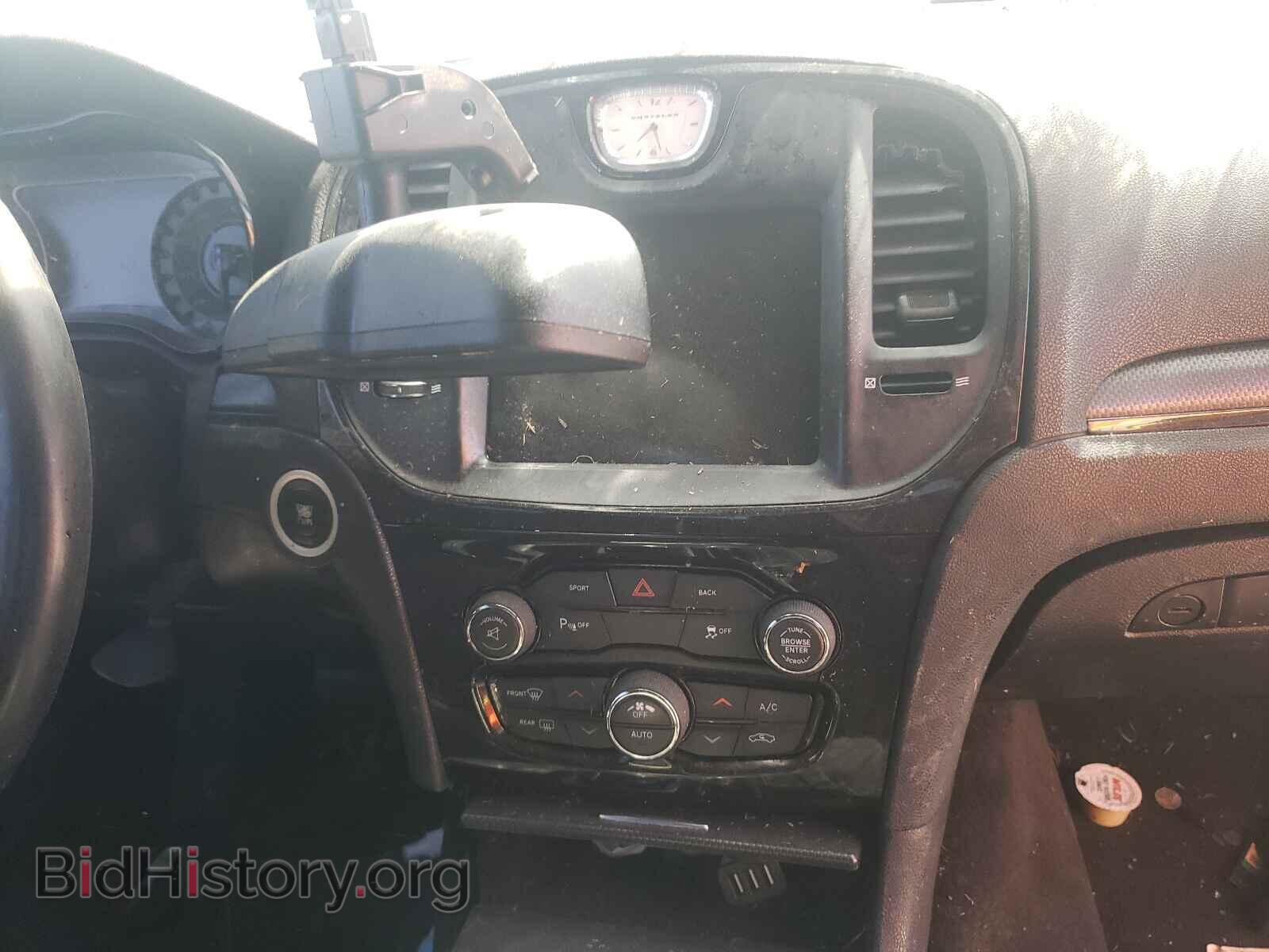 2015 CHRYSLER 300 - VIN: 2C3CCAGG6FH808729 - Фото 9