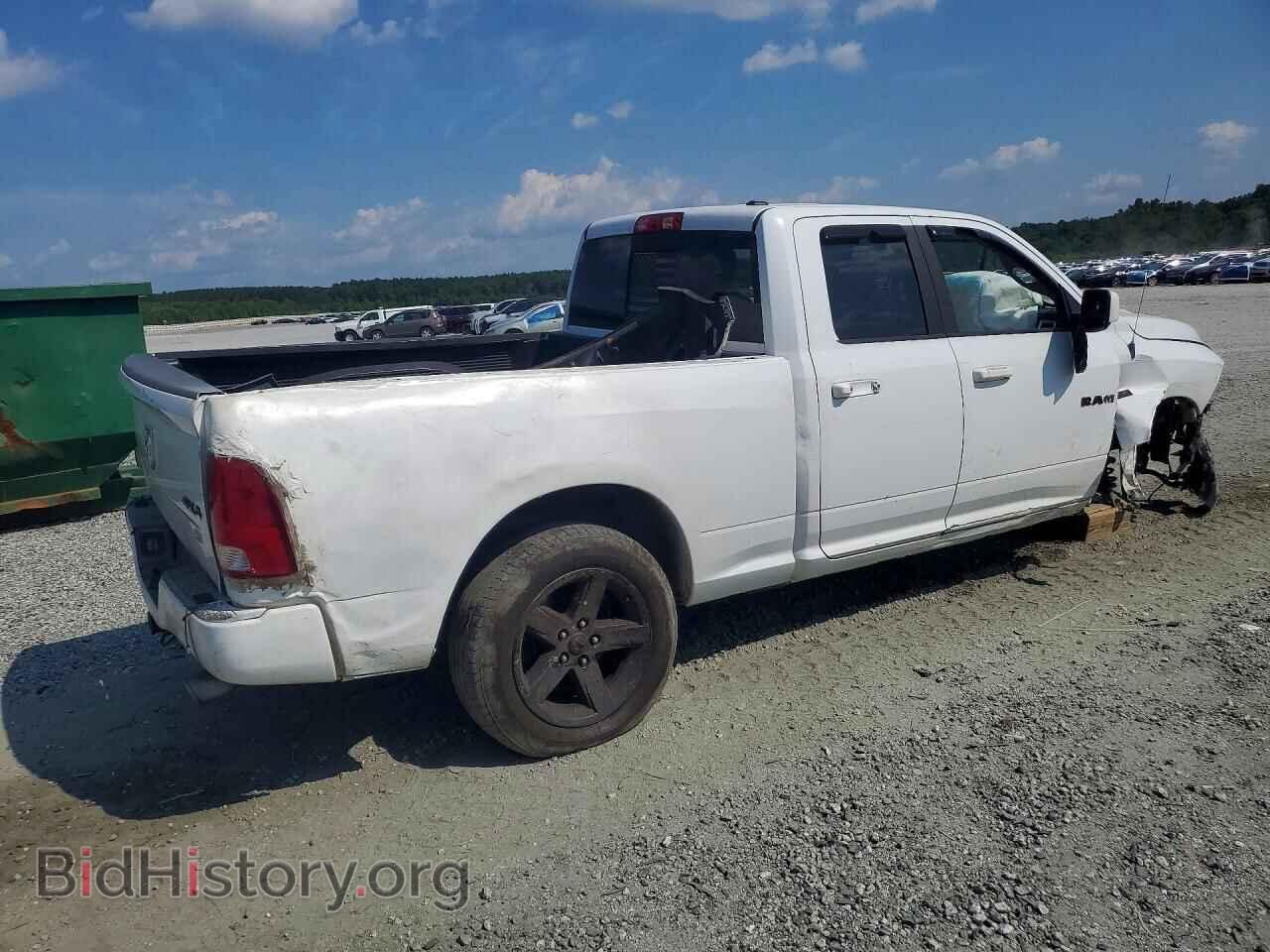 2010 DODGE RAM 1500 - VIN: 1D7RV1GT0AS183569 - Фото 3