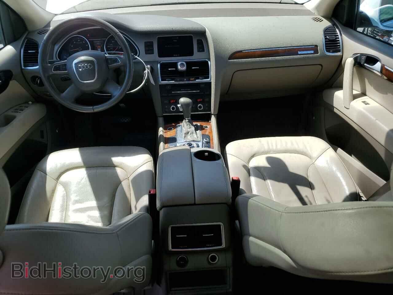 2010 AUDI Q7 - VIN: WA1LYAFE8AD002260 - Фото 8