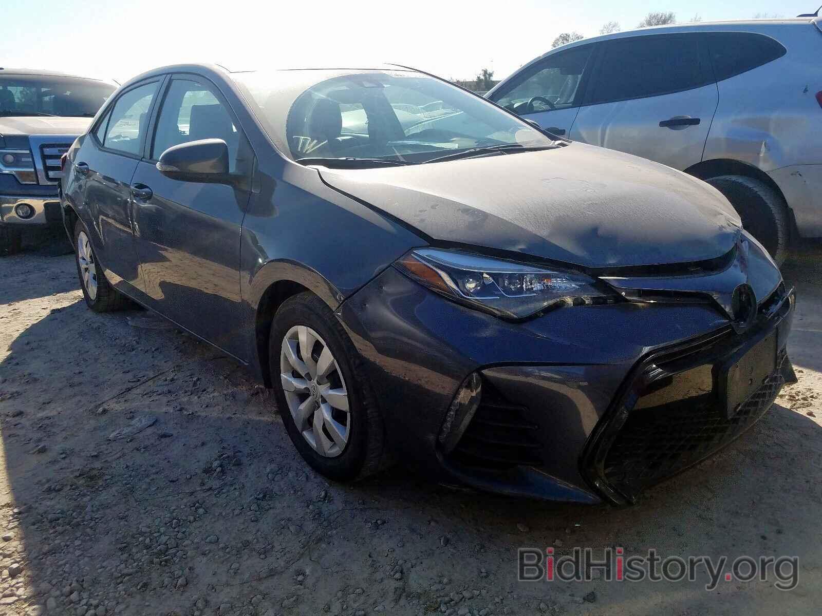 Photo 5YFBURHE3HP625933 - TOYOTA COROLLA 2017