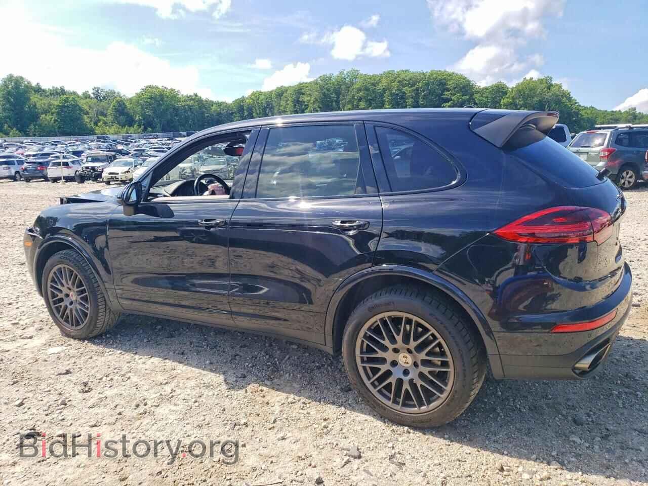 2018 PORSCHE CAYENNE - VIN: WP1AA2A28JKA02435 - Photo 2