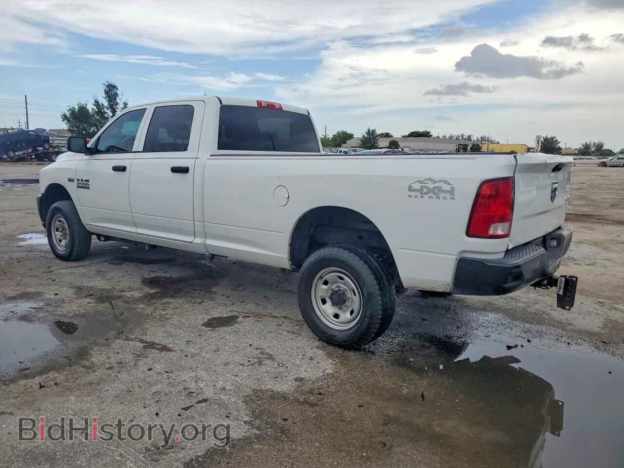 2018 RAM 2500 - VIN: 3C6TR5HT0JG326156 - Photo 2