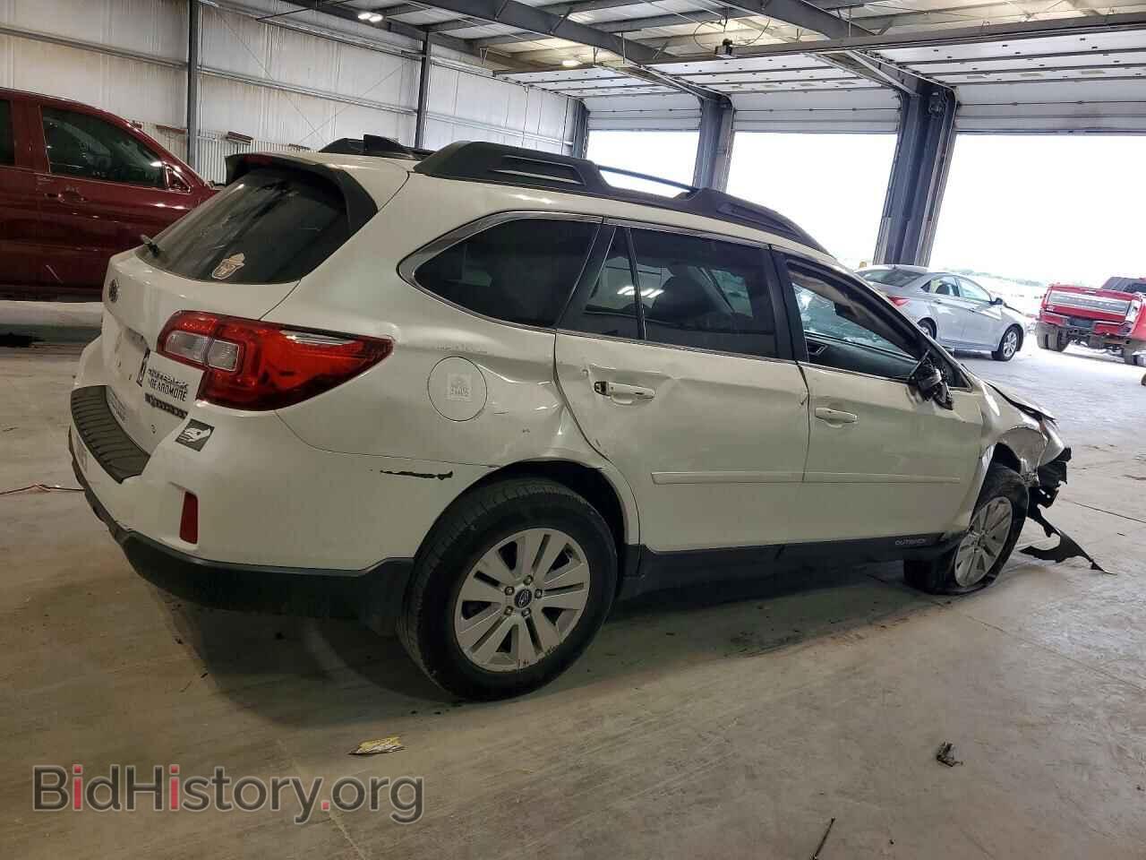 2016 SUBARU OUTBACK - VIN: 4S4BSBFC5G3237846 - Фото 3