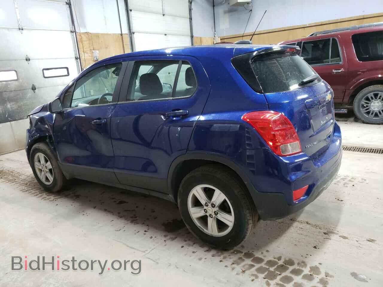 2017 CHEVROLET TRAX - VIN: 3GNCJNSB9HL206705 - Фото 2