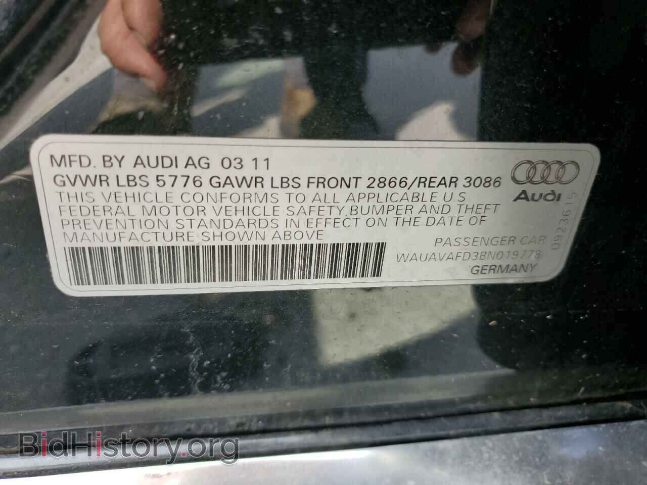 2011 AUDI A8 - VIN: WAUAVAFD3BN019778 - Фото 12