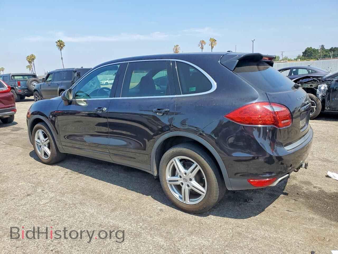 2011 PORSCHE CAYENNE - VIN: WP1AB2A29BLA48283 - Photo 2