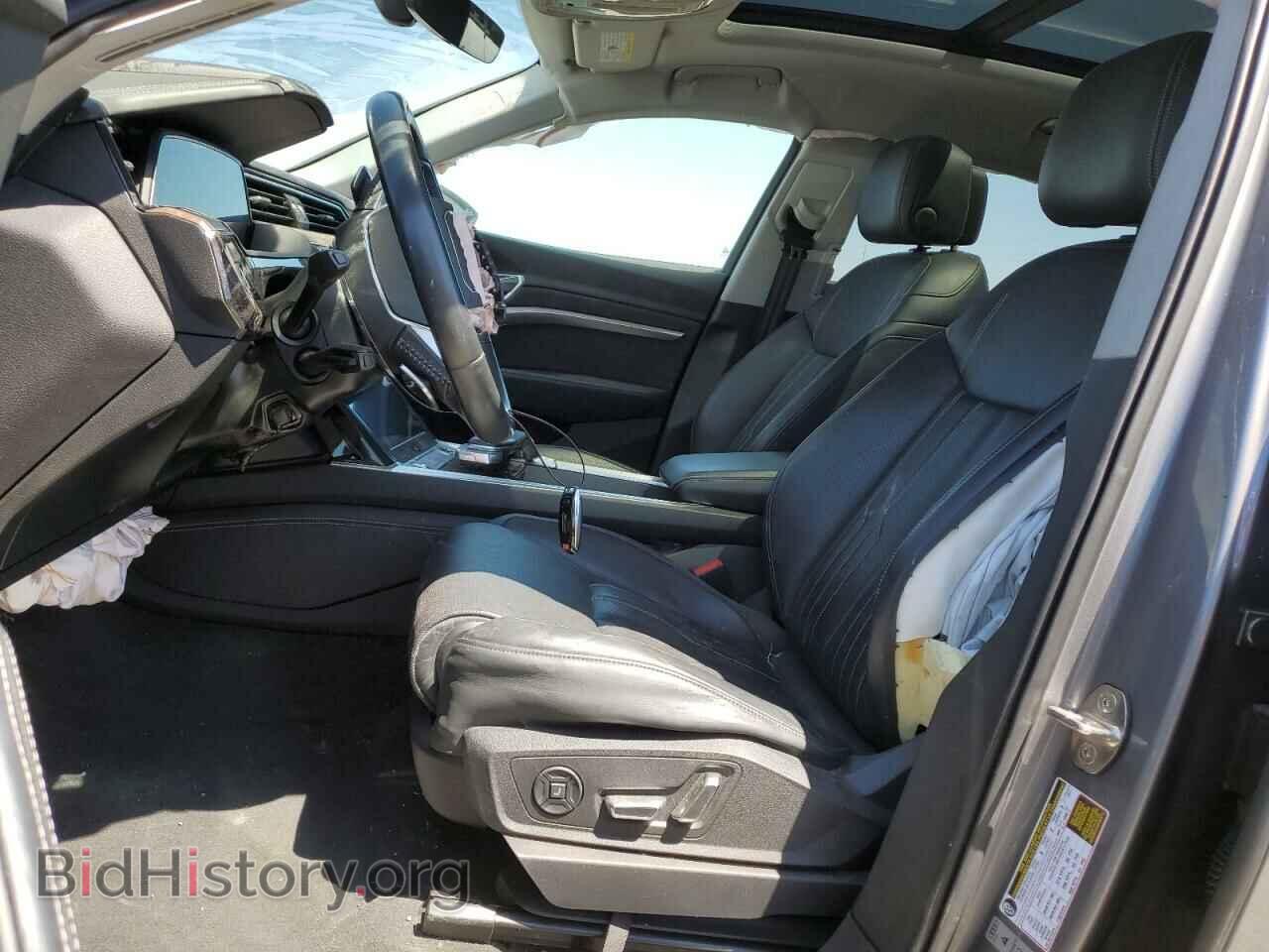 2019 AUDI E-TRON - VIN: WA1VAAGE7KB008270 - Photo 7