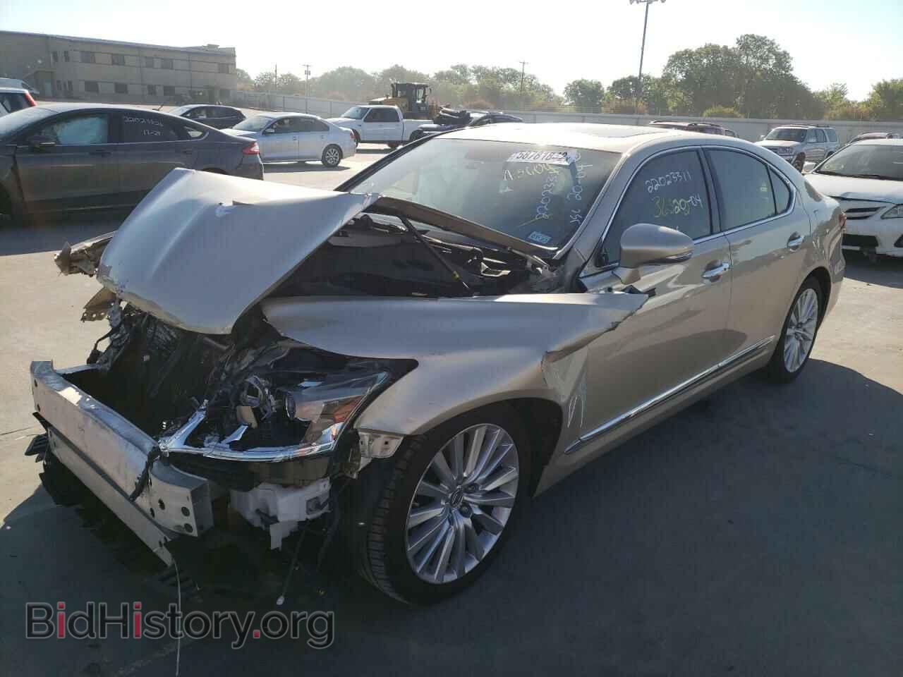 2013 LEXUS LS460 - VIN: JTHBL5EFXD5115609 - Photo 2