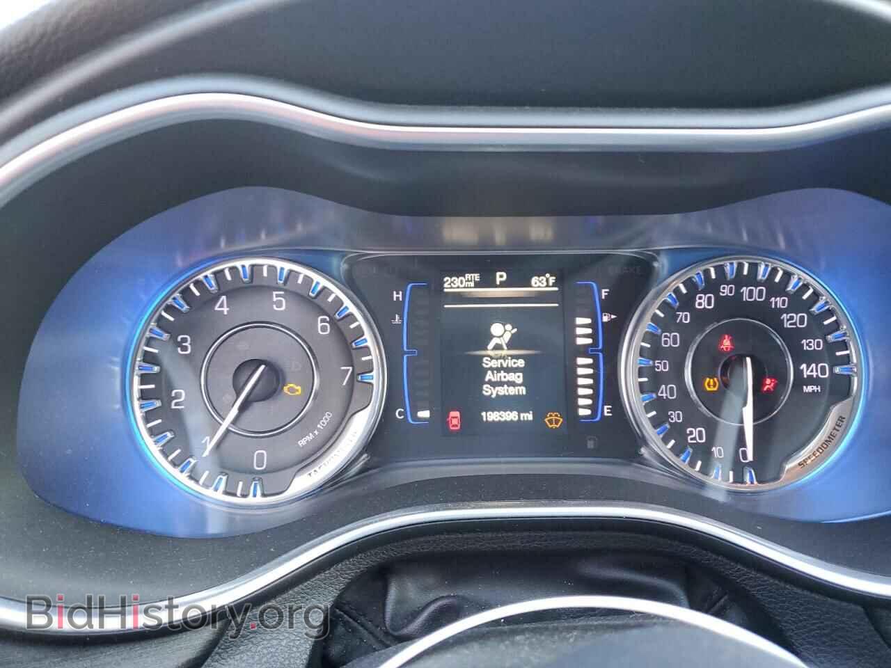 2016 CHRYSLER 200 - VIN: 1C3CCCAB0GN102177 - Фото 9