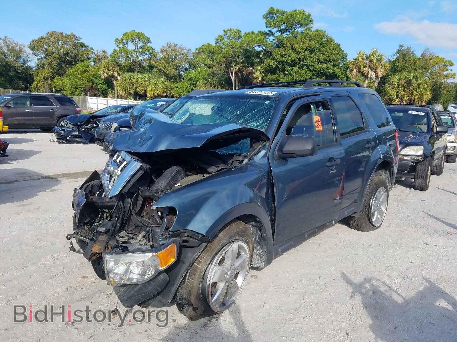 2011 FORD ESCAPE - VIN: 1FMCU0D72BKB80724 - Фото 2