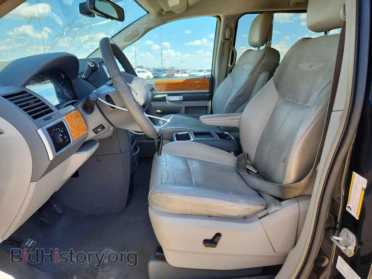 2010 CHRYSLER MINIVAN - VIN: 2A4RR6DX2AR250297 - Фото 7