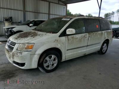2010 Dodge CARAVAN SXT, белый — VIN 2D4RN5D15AR196732, Copart