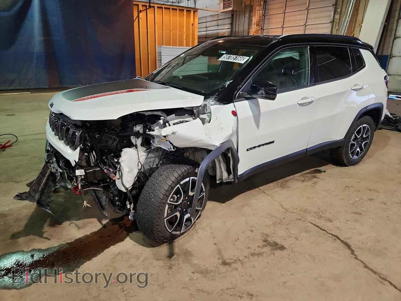 Фотография 3C4NJDDN2ST514549 - JEEP COMPASS 2025