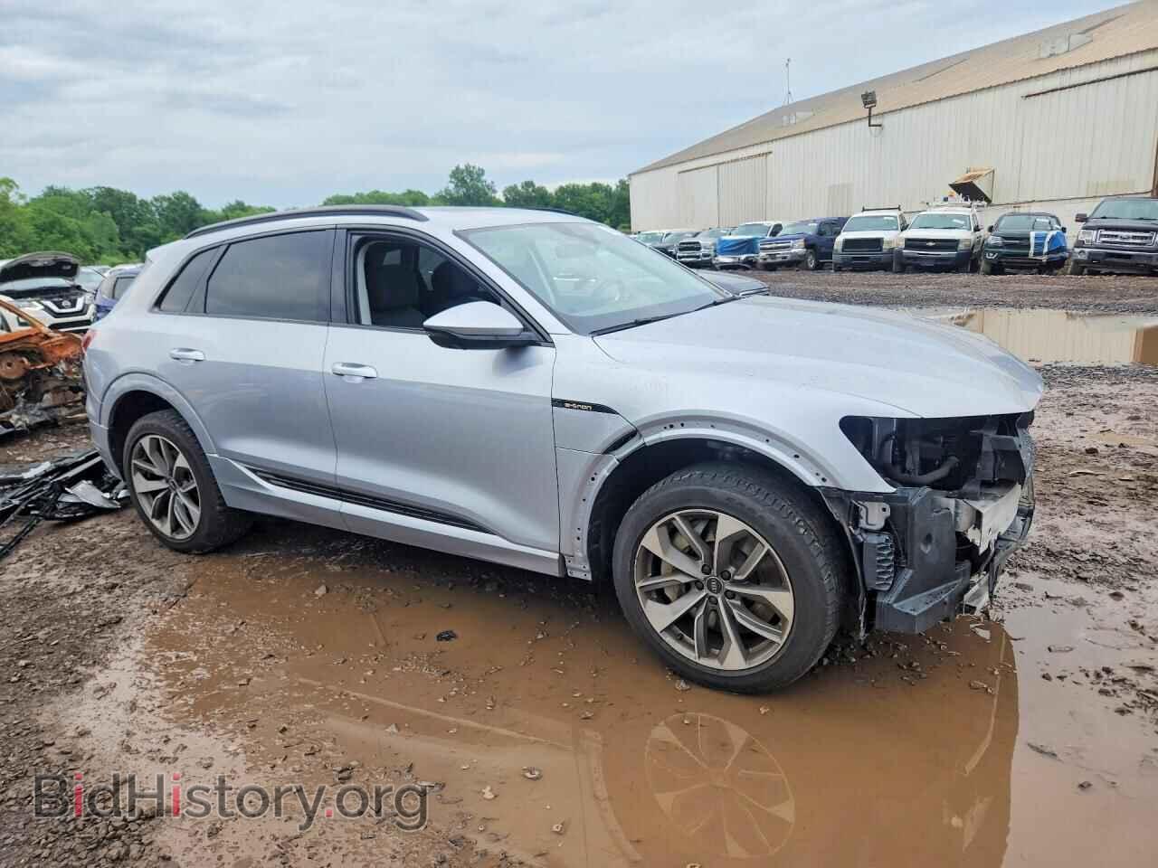 2021 AUDI E-TRON - VIN: WA1LAAGE6MB038404 - Photo 4