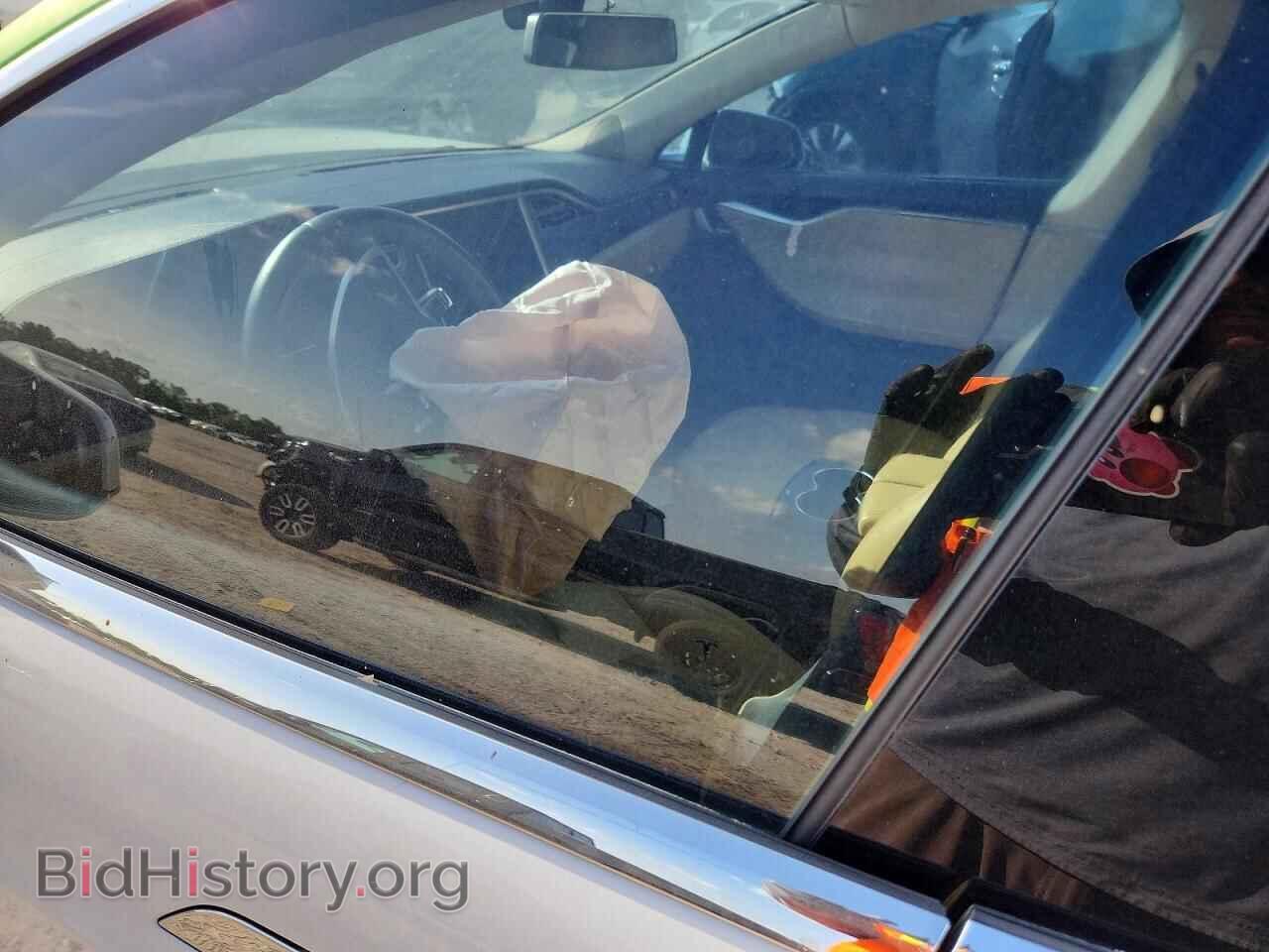 2014 TESLA MODEL S - VIN: 5YJSA1H14EFP43682 - Photo 8