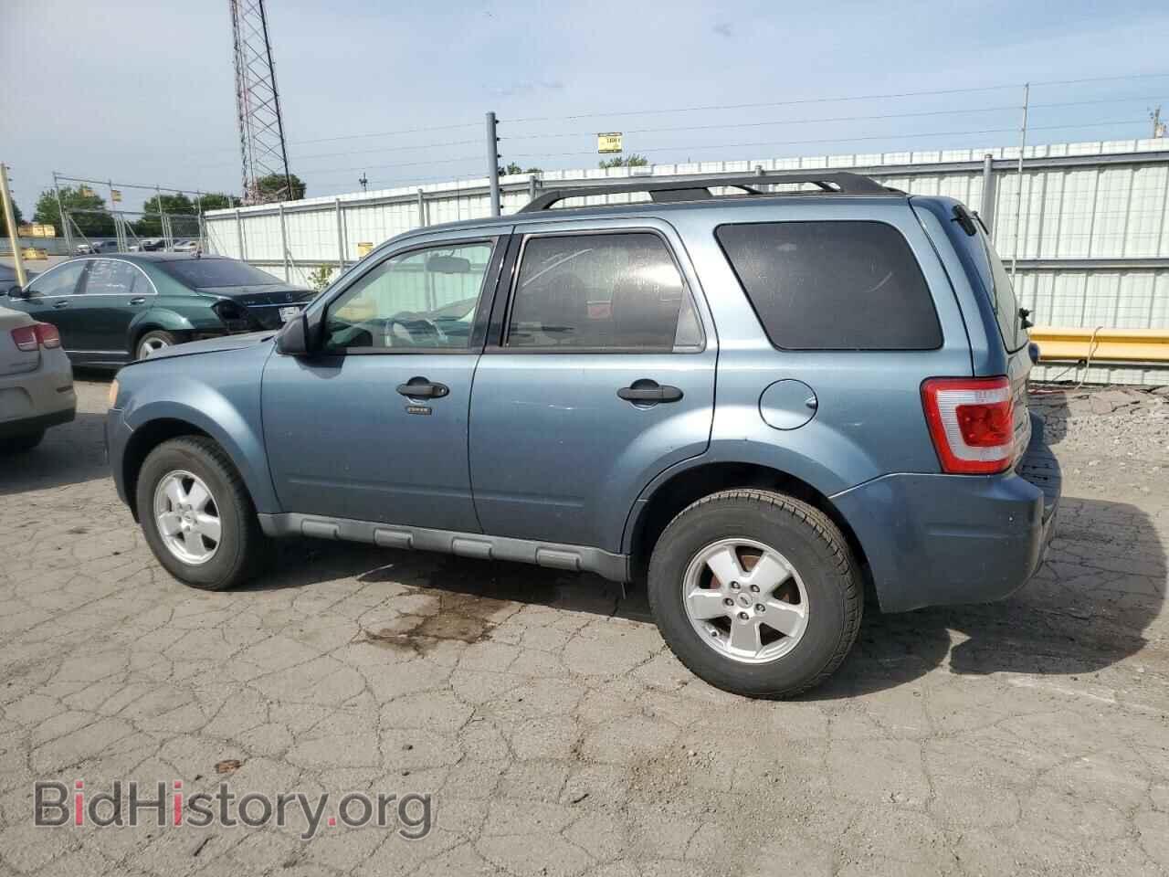 2011 FORD ESCAPE - VIN: 1FMCU0D79BKB84379 - Фото 2