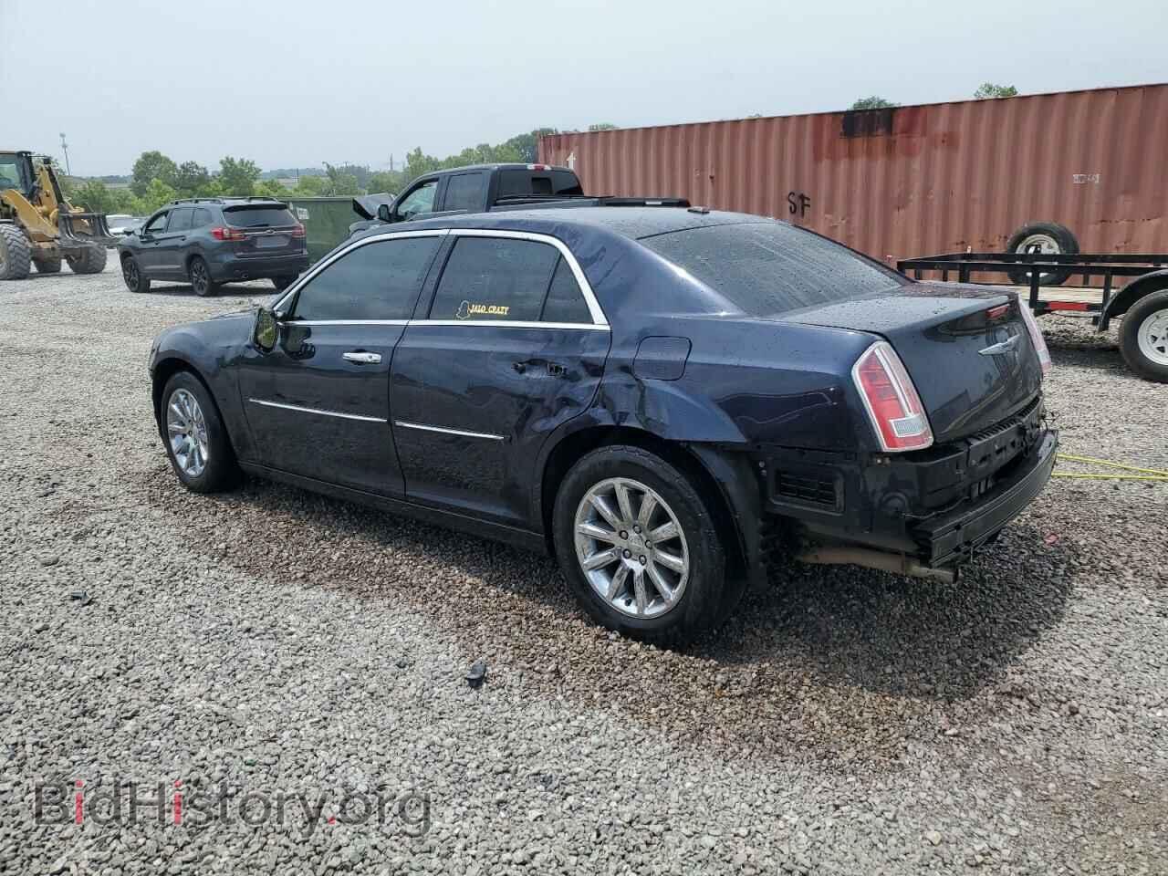 2011 CHRYSLER 300 - VIN: 2C3CA6CT9BH514807 - Фото 2