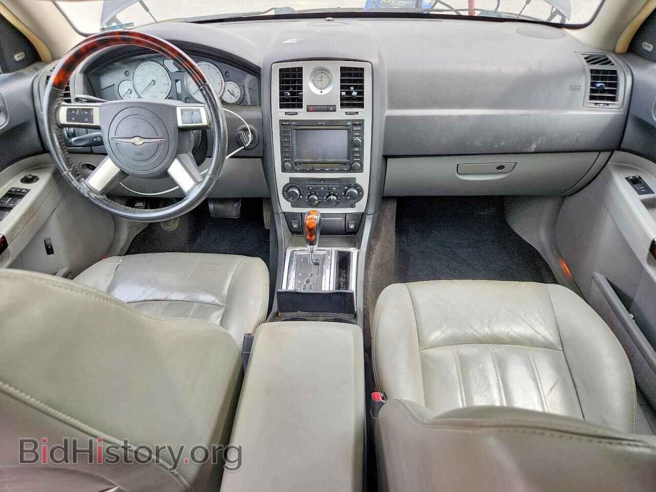 2007 CHRYSLER 300 - VIN: 2C3KA63HX7H748517 - Фото 8