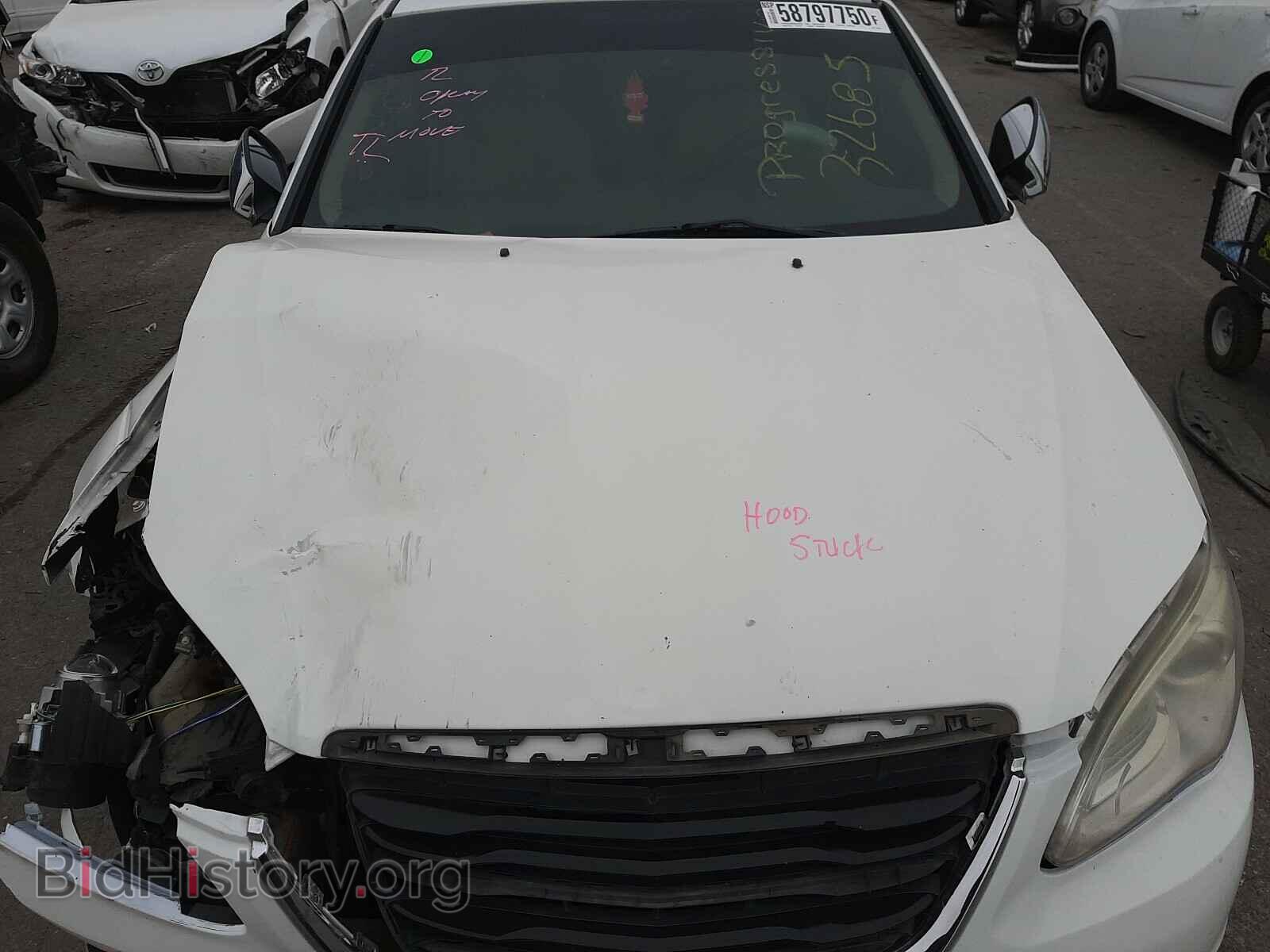 2012 CHRYSLER 200 - VIN: 1C3CCBCB5CN166555 - Фото 7