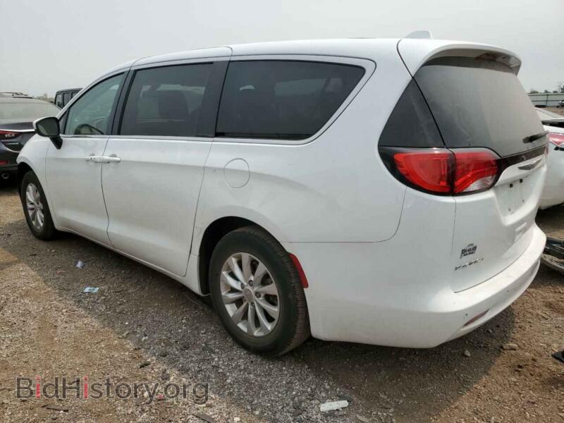 2018 Chrysler PACIFICA (VIN 2C4RC1CG0JR171237) — photo 2 of 15