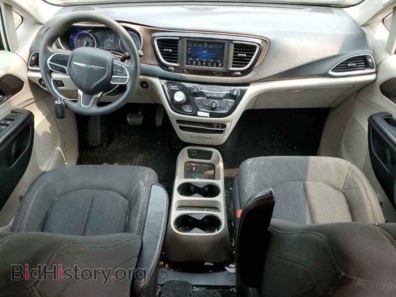 2018 Chrysler PACIFICA (VIN 2C4RC1CG0JR171237) — photo 8 of 15