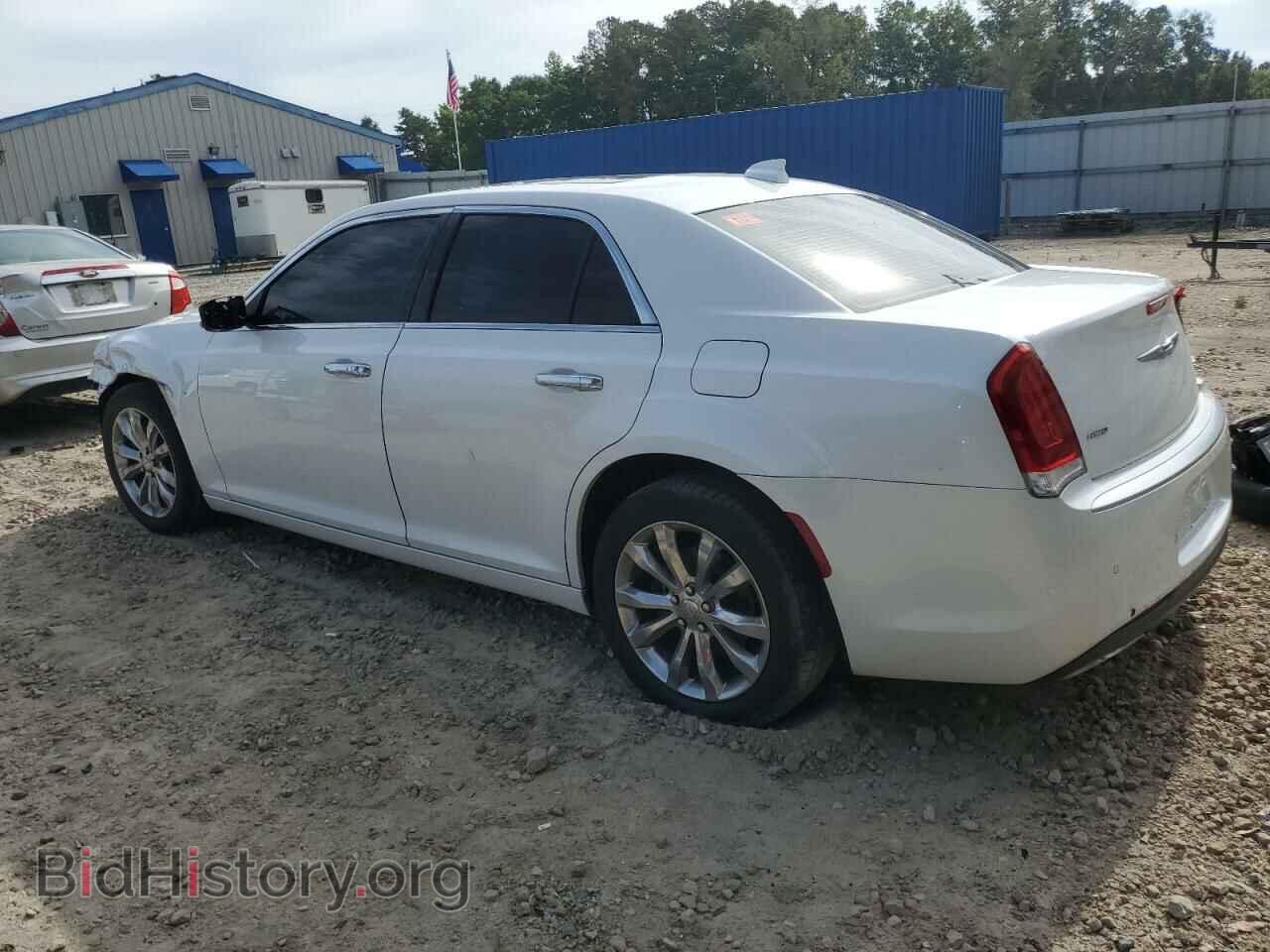 2015 CHRYSLER 300 - VIN: 2C3CCASGXFH833172 - Фото 2