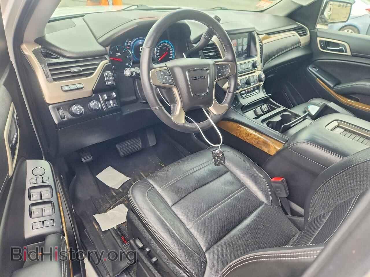 2017 GMC YUKON - VIN: 1GKS2CKJ2HR282163 - Photo 8