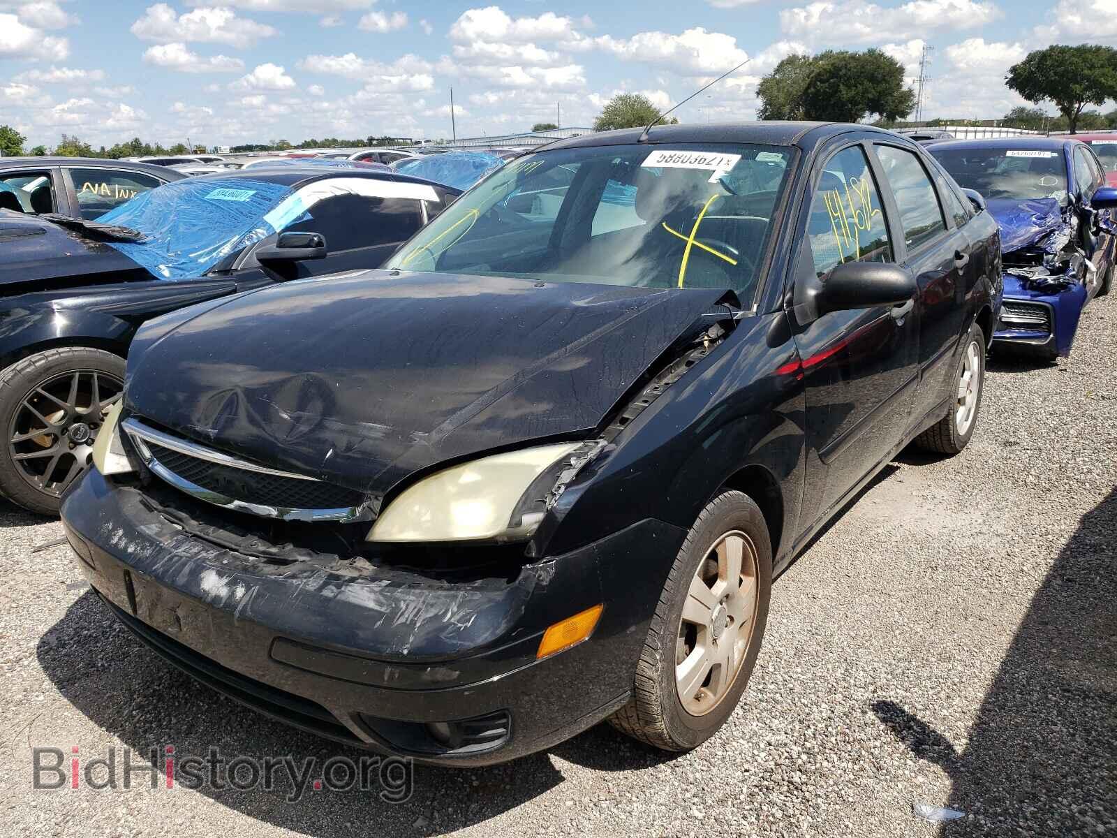 2007 FORD FOCUS - VIN: 1FAHP34N57W157574 - Фото 2