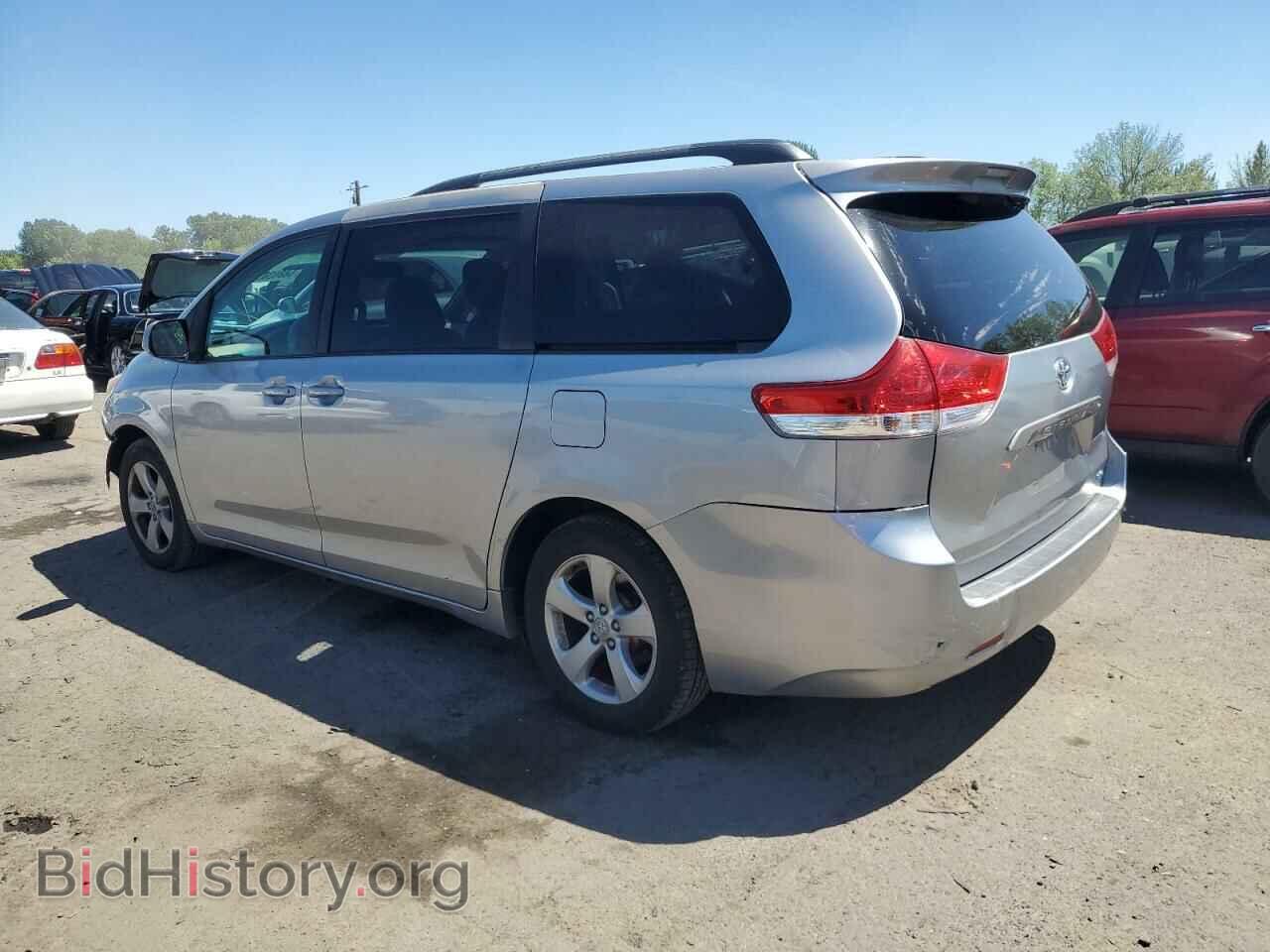 2011 TOYOTA All Models - VIN: 5TDKK3DCXBS037369 - Фото 2