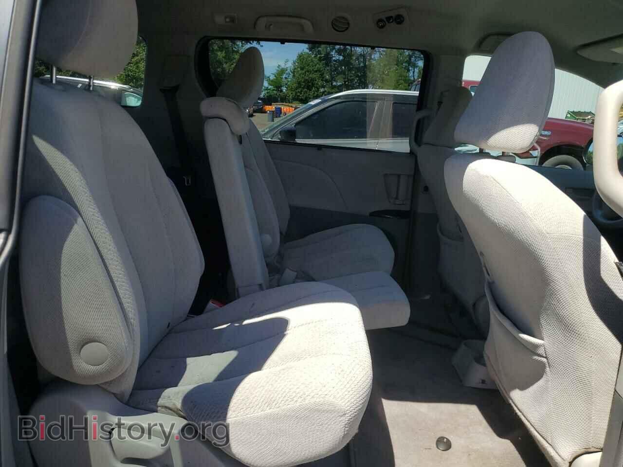 2011 TOYOTA All Models - VIN: 5TDKK3DCXBS037369 - Фото 11