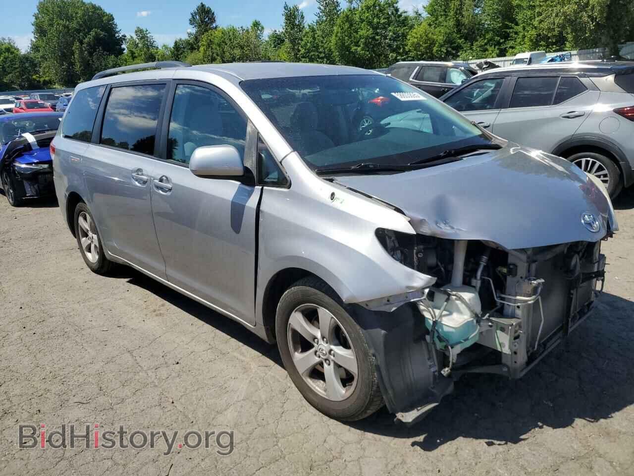 2011 TOYOTA All Models - VIN: 5TDKK3DCXBS037369 - Фото 4