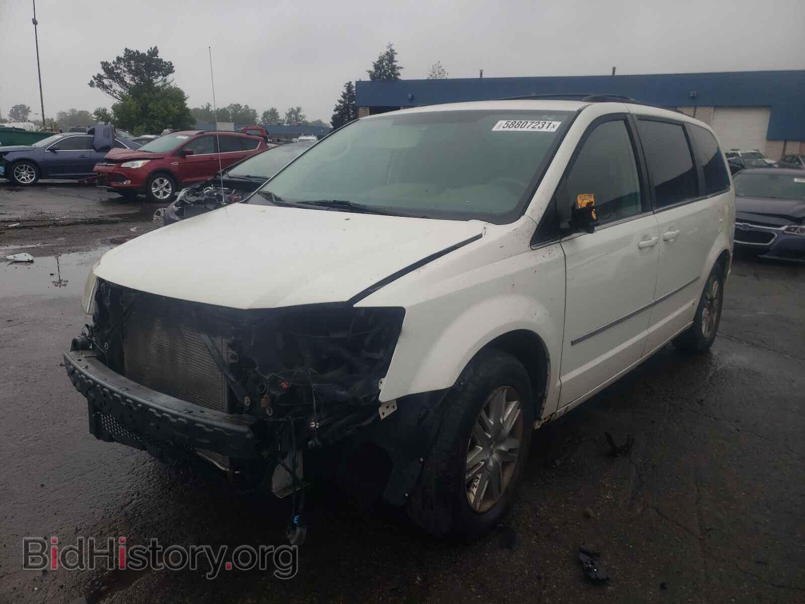2009 CHRYSLER MINIVAN - VIN: 2A8HR54149R632603 - Фото 2