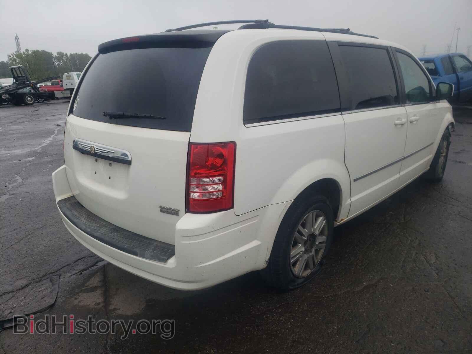 2009 CHRYSLER MINIVAN - VIN: 2A8HR54149R632603 - Фото 4