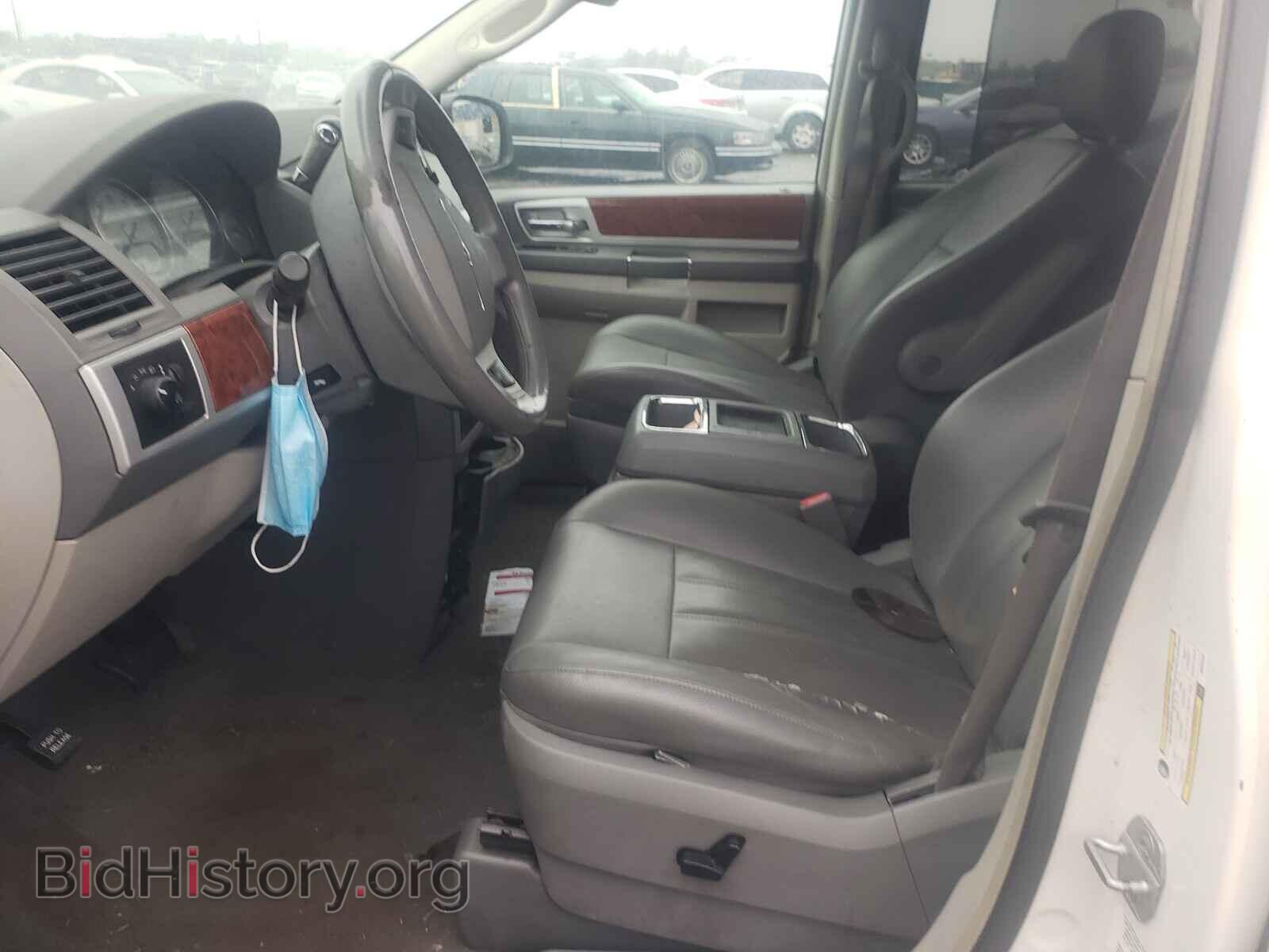 2009 CHRYSLER MINIVAN - VIN: 2A8HR54149R632603 - Фото 5