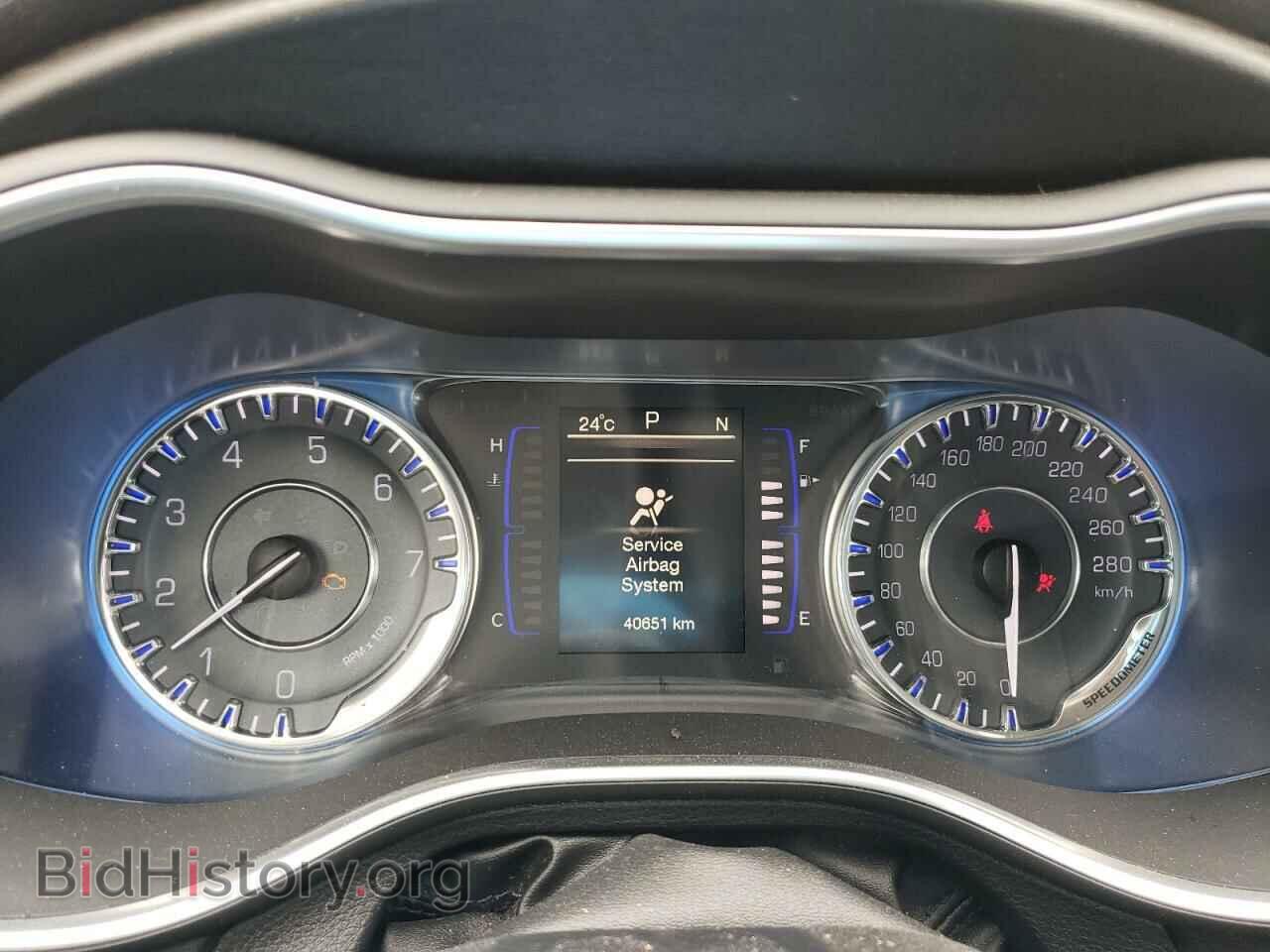 2016 CHRYSLER 200 - VIN: 1C3CCCAB1GN197218 - Фото 9