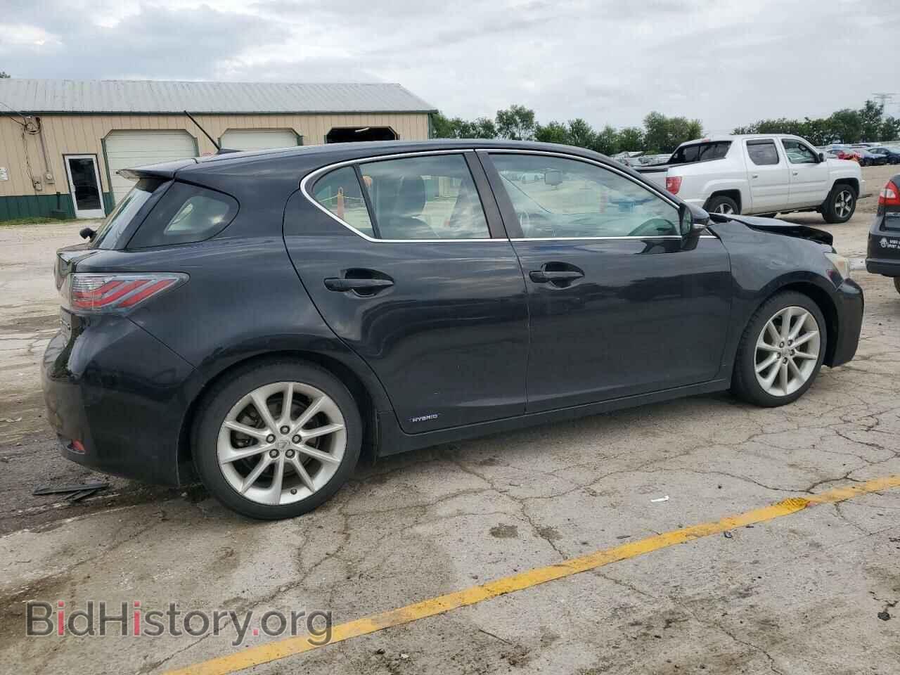 2011 LEXUS CT 200 - VIN: JTHKD5BH0B2026049 - Photo 3
