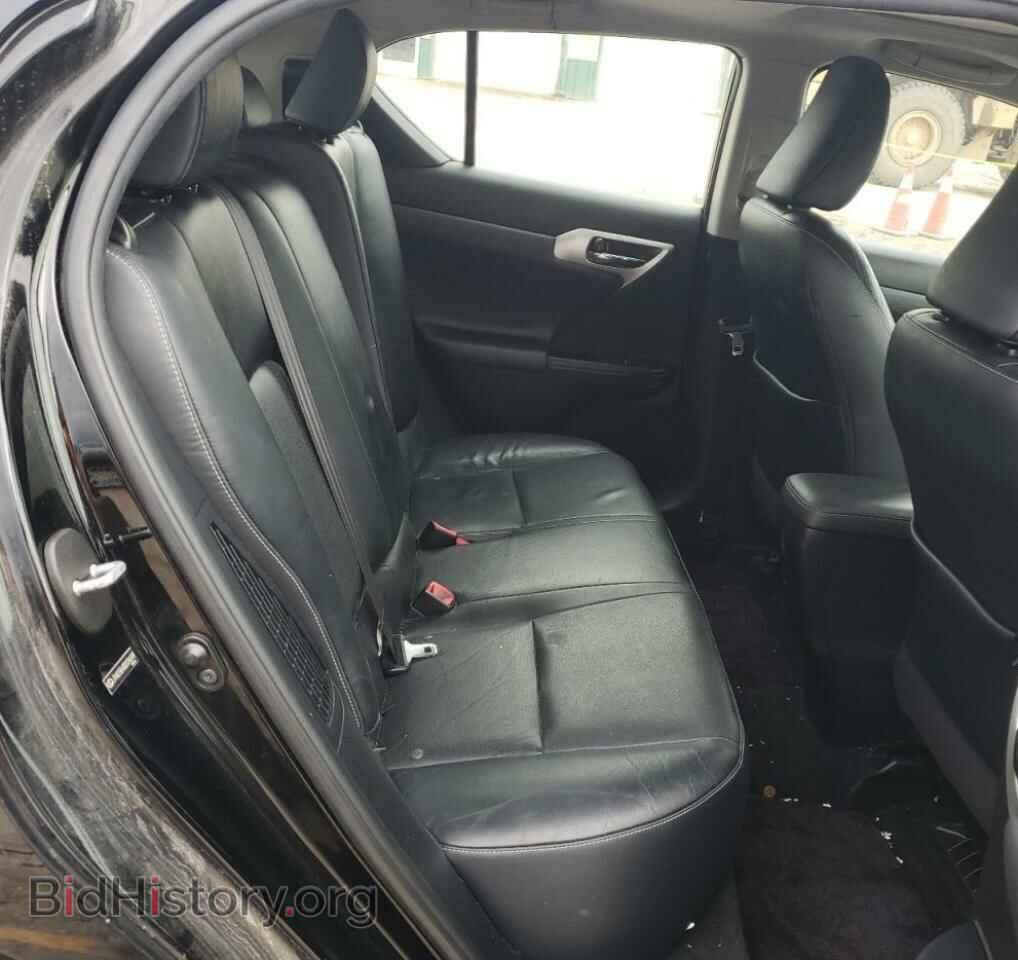2011 LEXUS CT 200 - VIN: JTHKD5BH0B2026049 - Photo 10