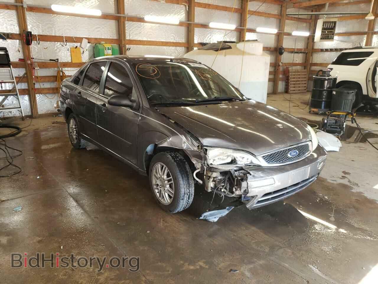 Photo 1FAFP34NX7W123718 - FORD FOCUS 2007