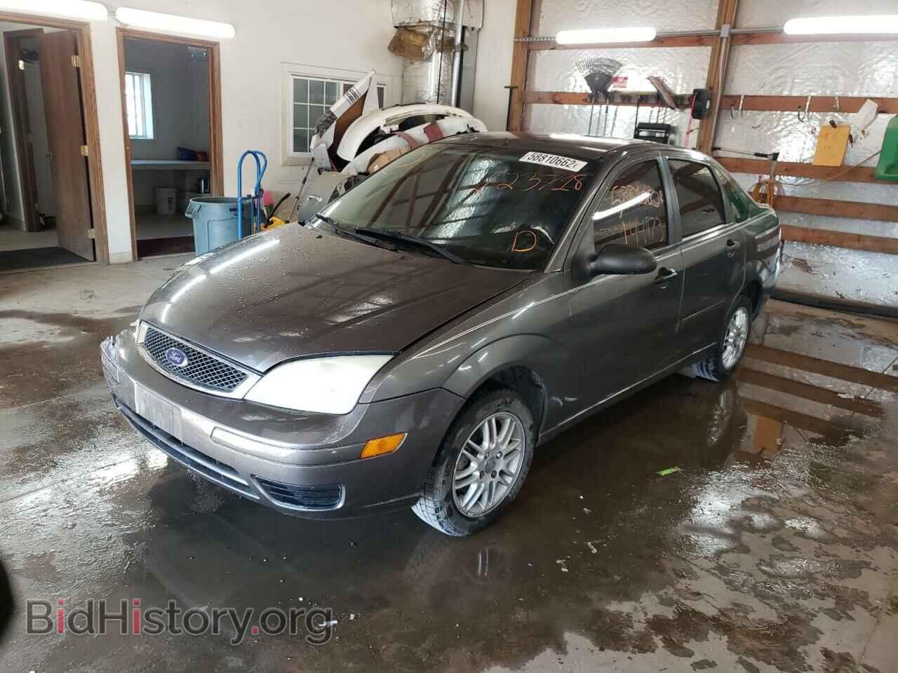 2007 FORD FOCUS - VIN: 1FAFP34NX7W123718 - Фото 2