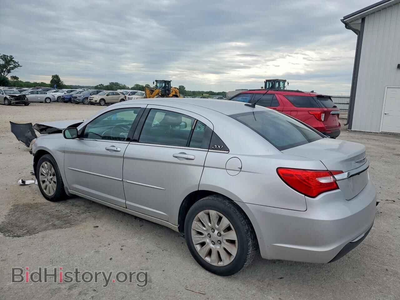 2012 CHRYSLER 200 - VIN: 1C3CCBAB2CN272965 - Photo 2
