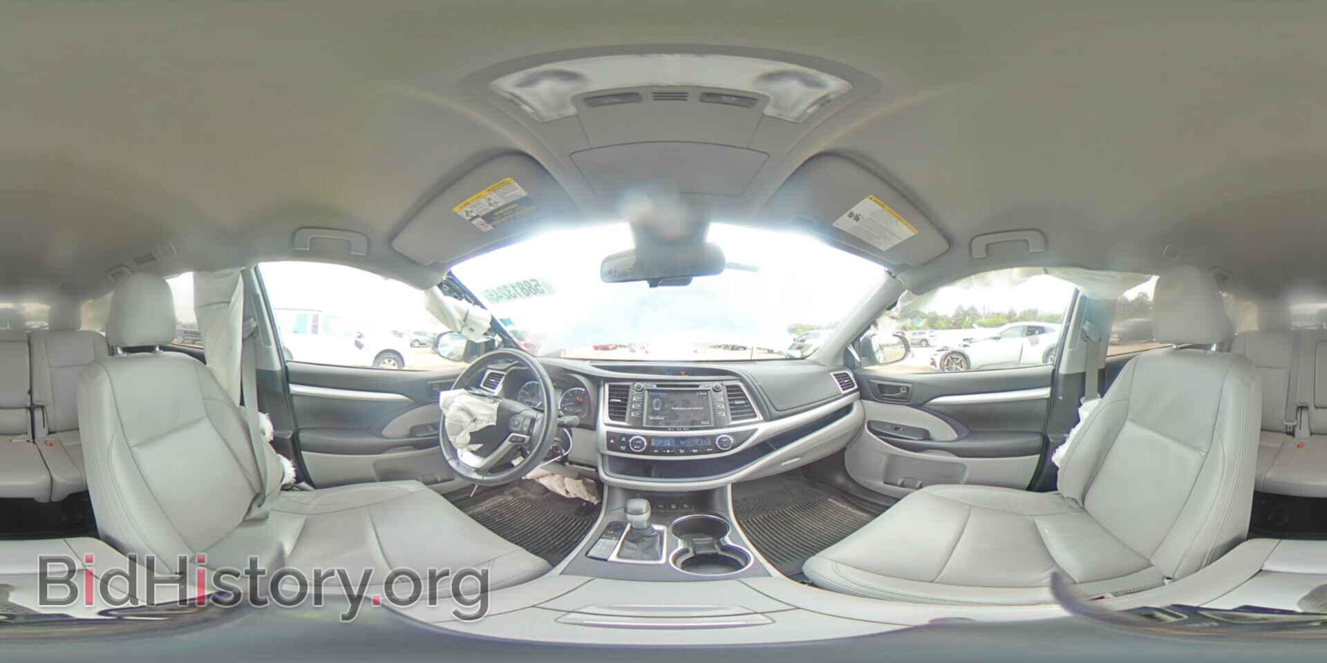 2018 TOYOTA HIGHLANDER - VIN: 5TDBZRFH5JS852973 - Фото 15