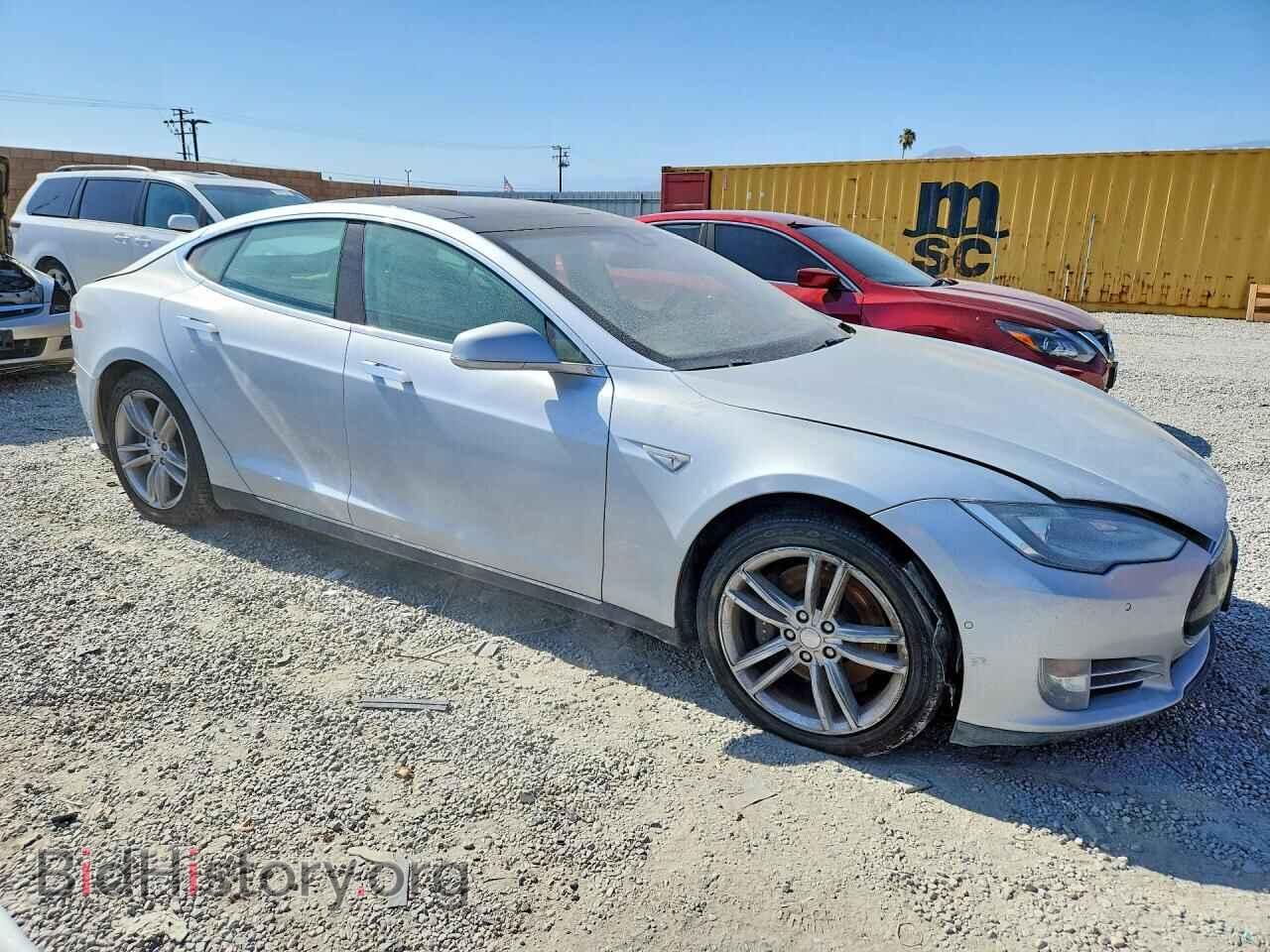 2014 TESLA MODEL S - VIN: 5YJSA1H1XEFP52371 - Фото 4