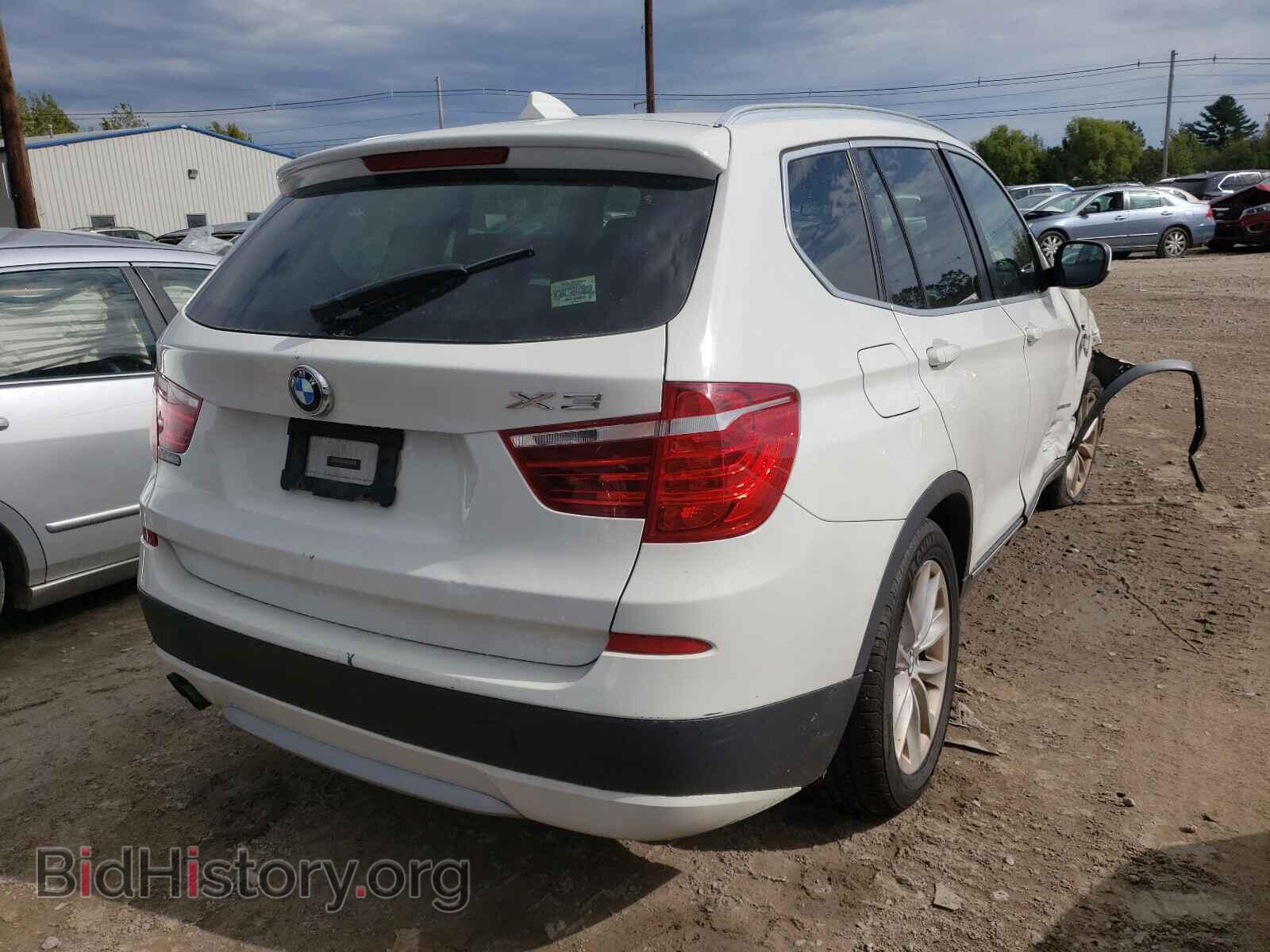 2011 BMW X3 - VIN: 5UXWX5C53BL716384 - Фото 4