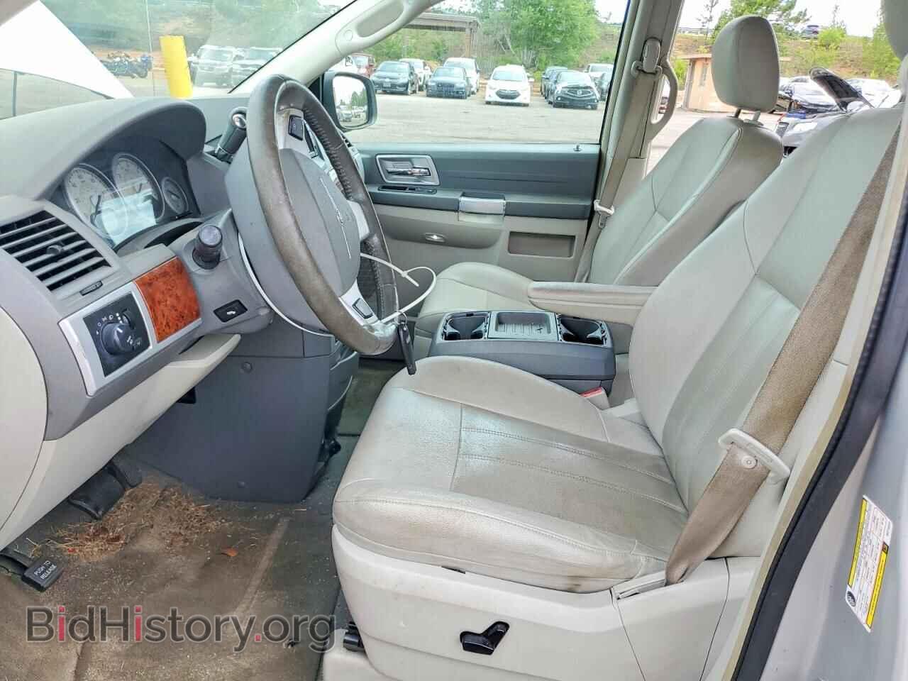 2008 CHRYSLER MINIVAN - VIN: 2A8HR54P28R714221 - Photo 7