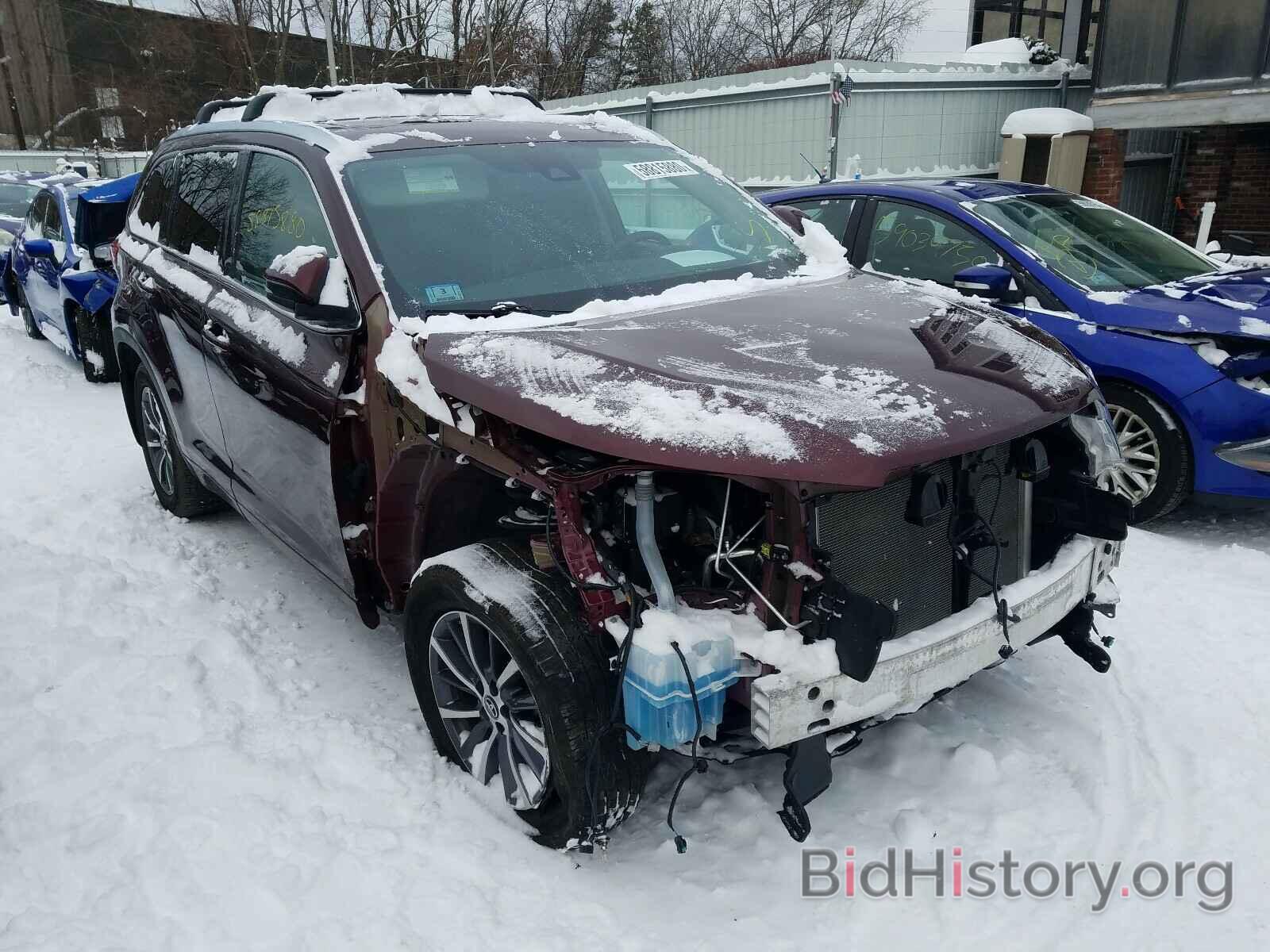 Фотография 5TDJZRFH0JS850897 - TOYOTA HIGHLANDER 2018